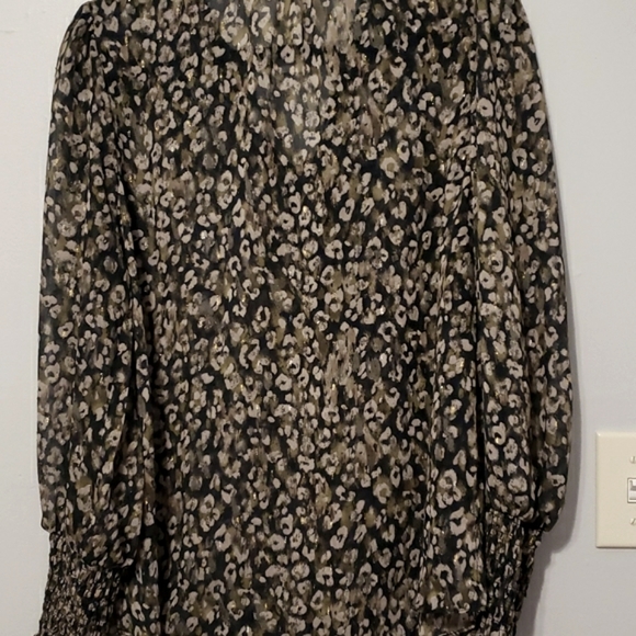 WOMENS SHEER ANIMAL PRINT LONG SLEEVED BLOUSE. NEW WITH TAGS - Picture 11 of 14